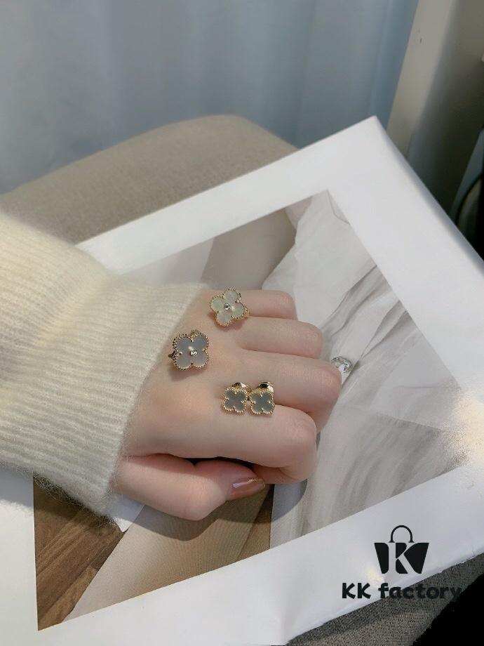 VCA❤️ Stud Earrings, Which One Do You Like?