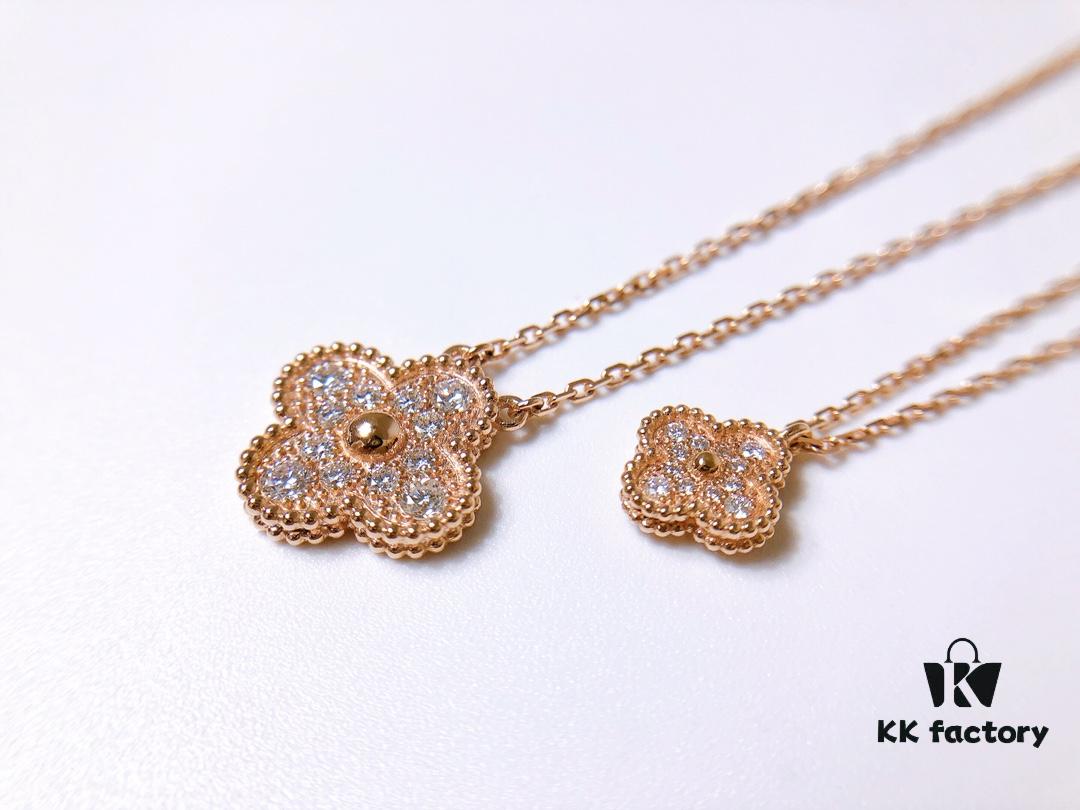 692fc20f99f2d84055c88441 VCA Full Diamond Four-Leaf Clover Necklace in Medium vs Small Size 🍀