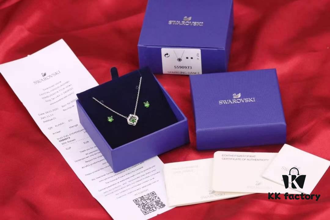 692fc21e99f2d84055c8845b Swarovski Green Beating Heart Four-Leaf Clover Single Diamond Set