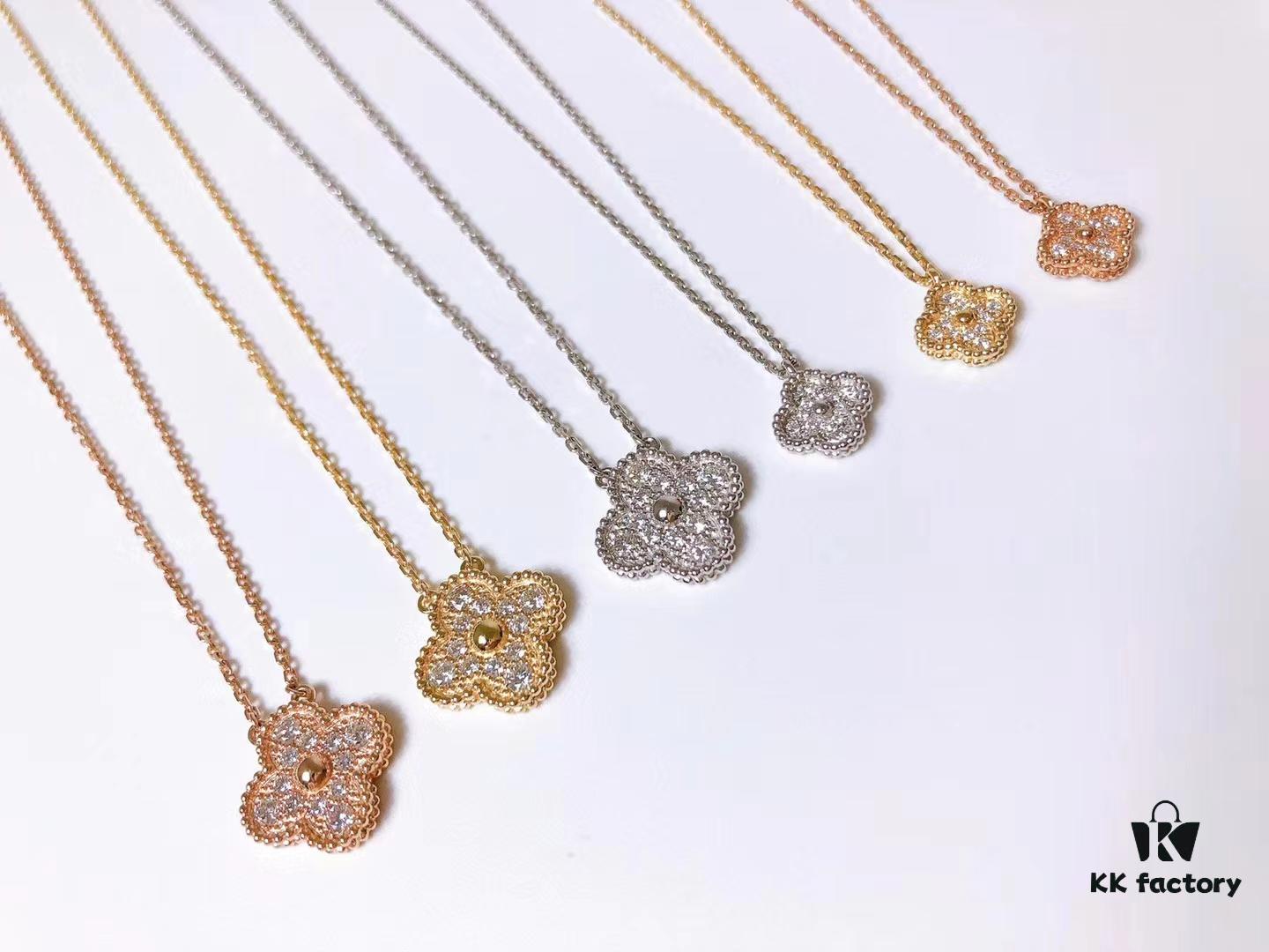 Clover Necklace