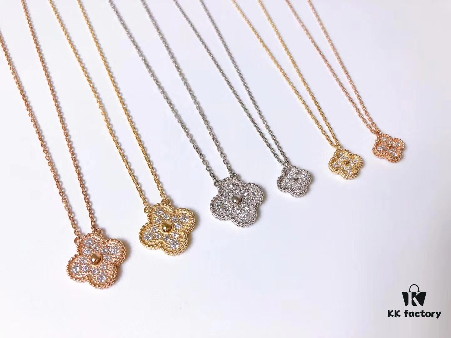 Clover Necklace