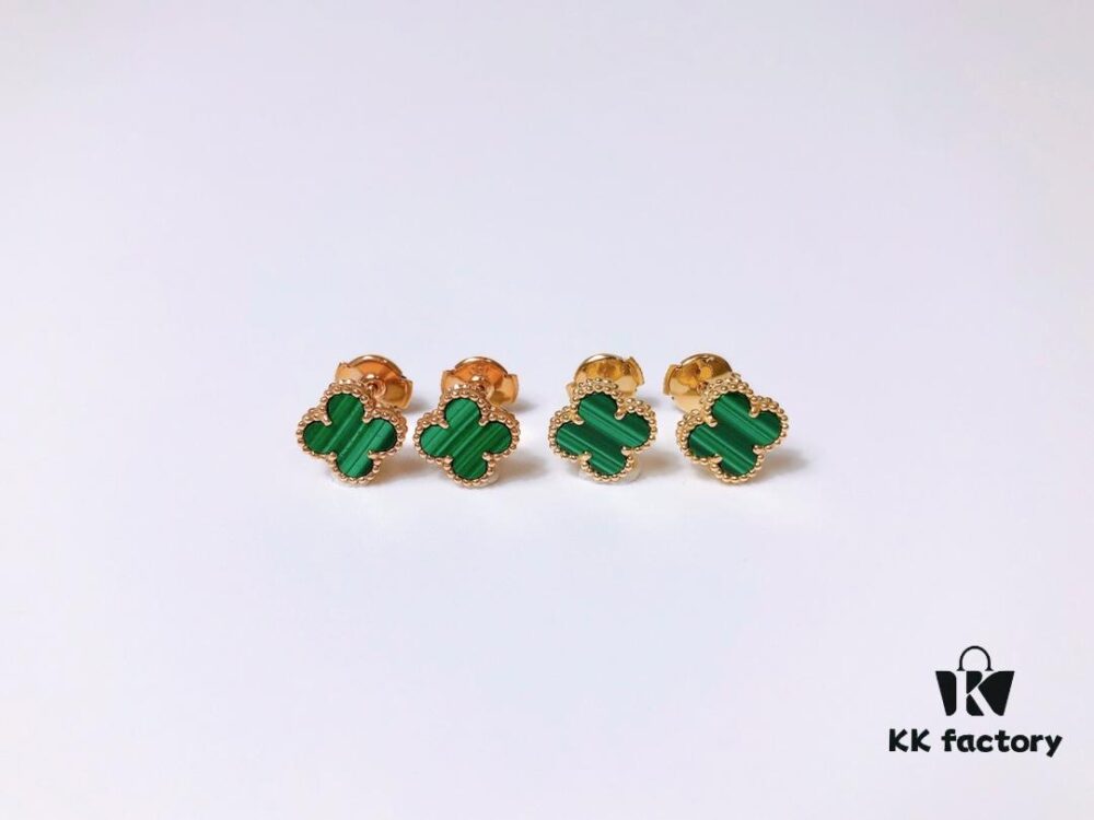 692fc2c499f2d84055c88553 Small Clover Stud Earrings 🍀 In Stock