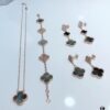 Clover Gray Mother-of-Pearl Set