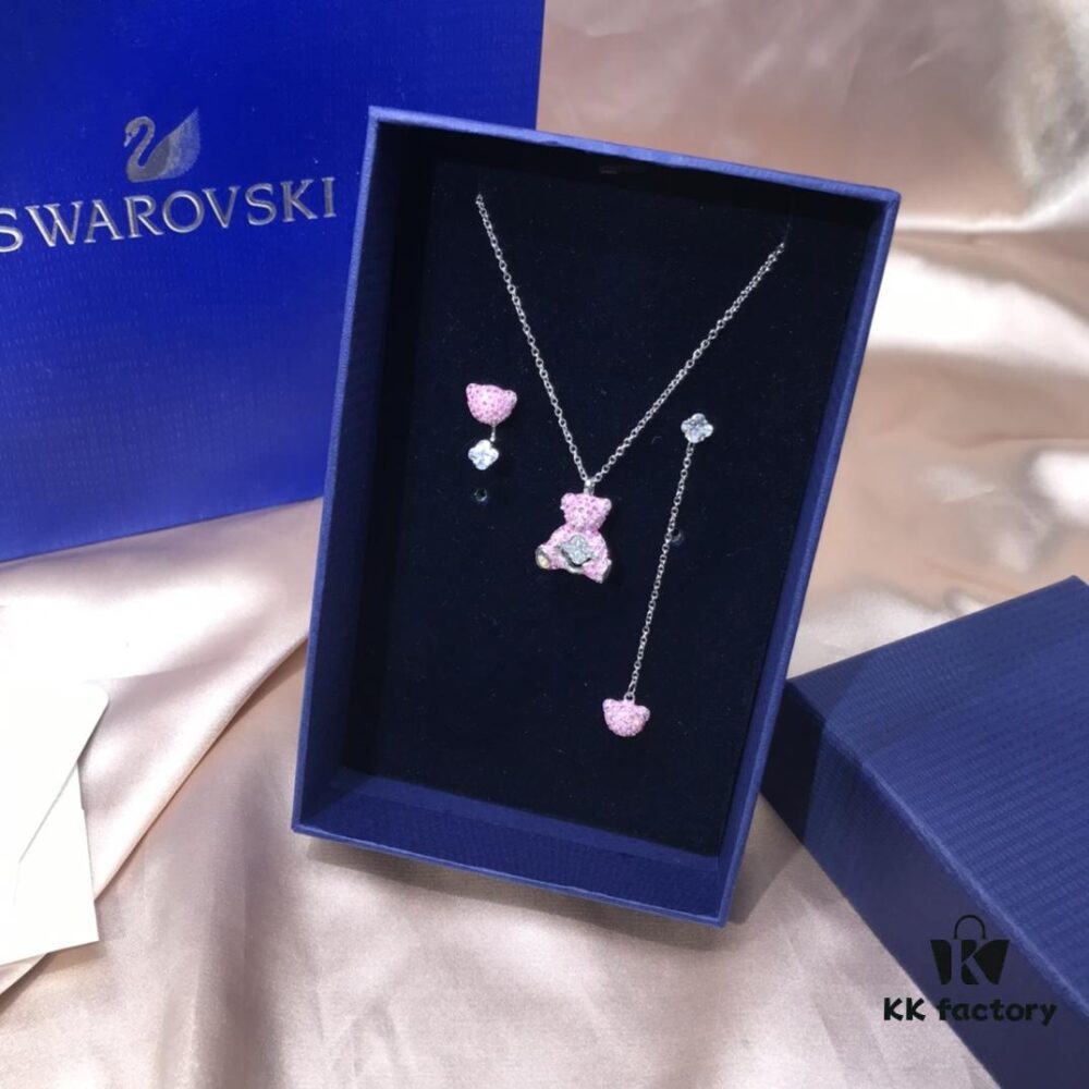 692fc2e399f2d84055c8858d Exclusive Swarovski Valentine's Day New Arrival, Clover Dancing Bear 🐻