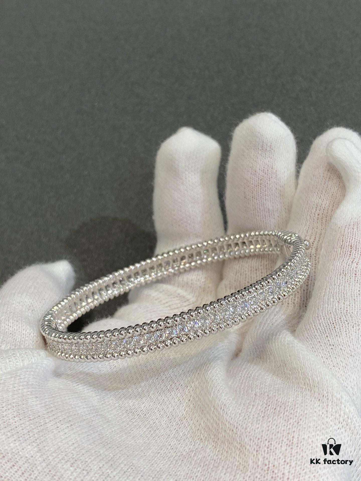 692fc2f699f2d84055c885ad New Vca Four-Leaf Clover Perlee Beaded Bracelet, Single Row Diamond Bracelet, Classic Layering Design, Vintage and Exquisite