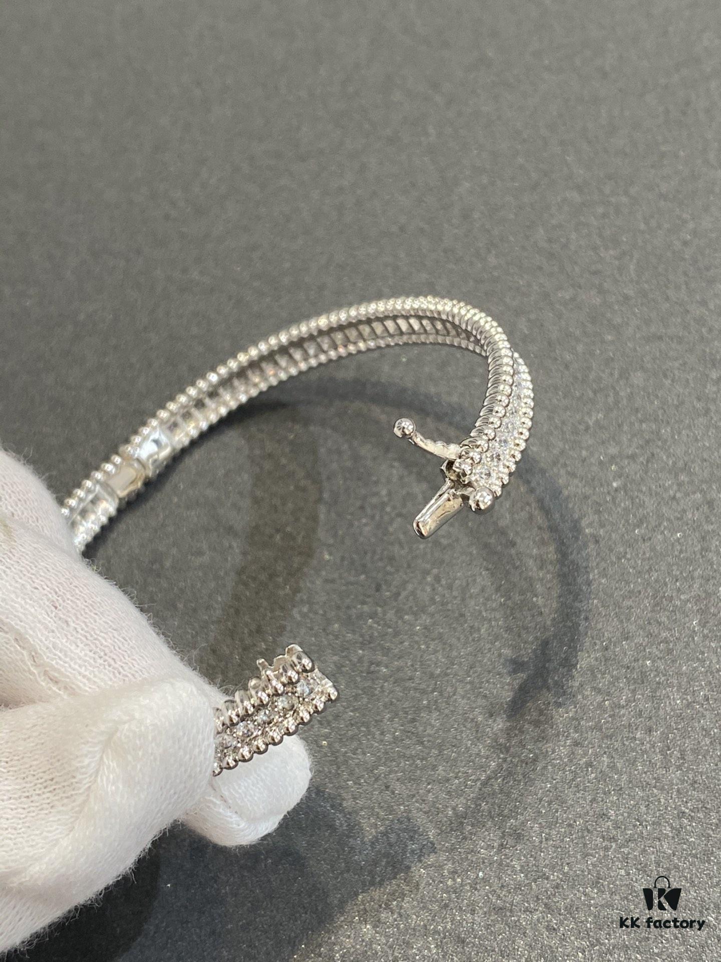 692fc2f699f2d84055c885af New Vca Four-Leaf Clover Perlee Beaded Bracelet, Single Row Diamond Bracelet, Classic Layering Design, Vintage and Exquisite