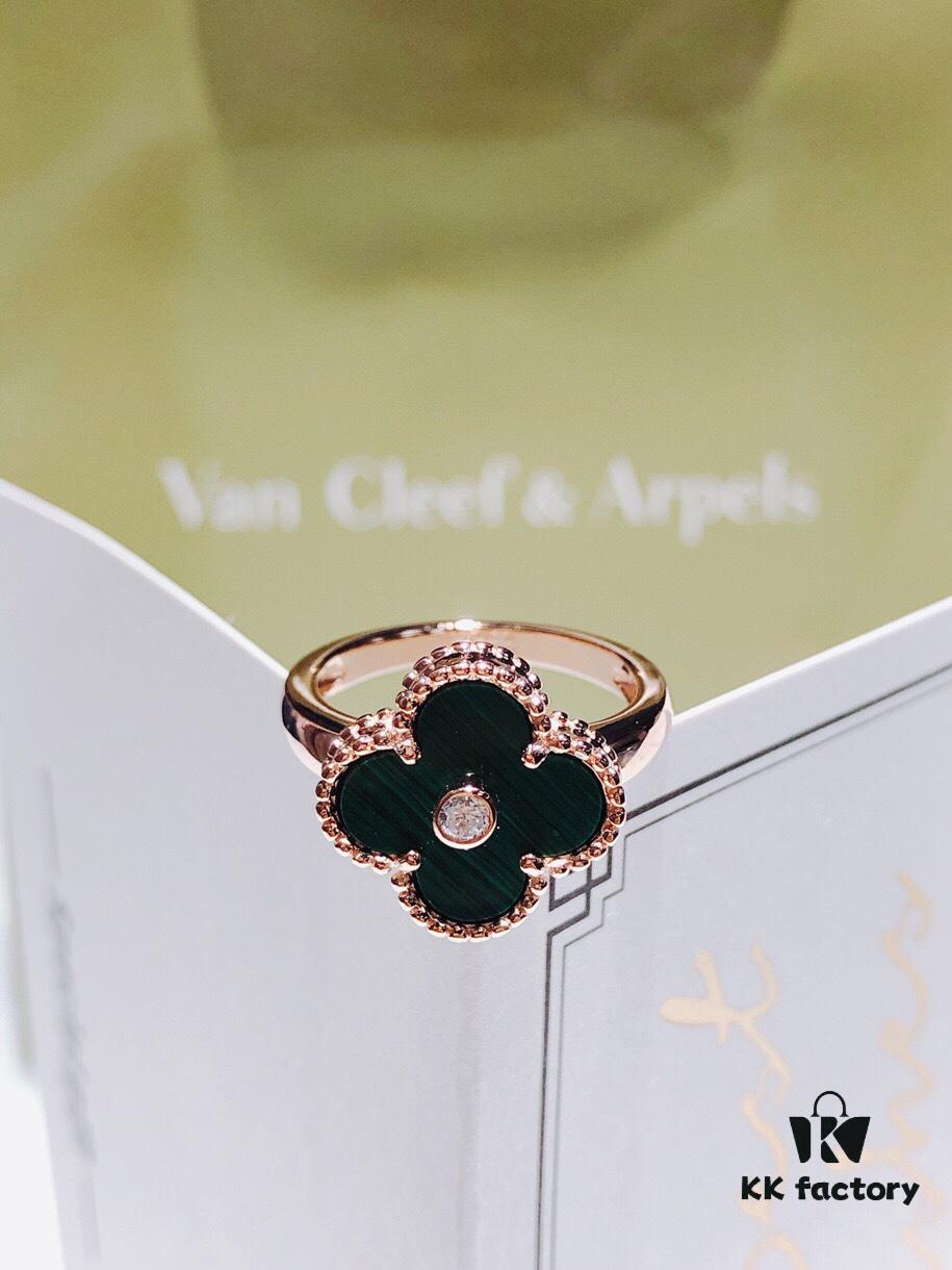 692fc2fd99f2d84055c885bd VCA Alhambra Clover Ring