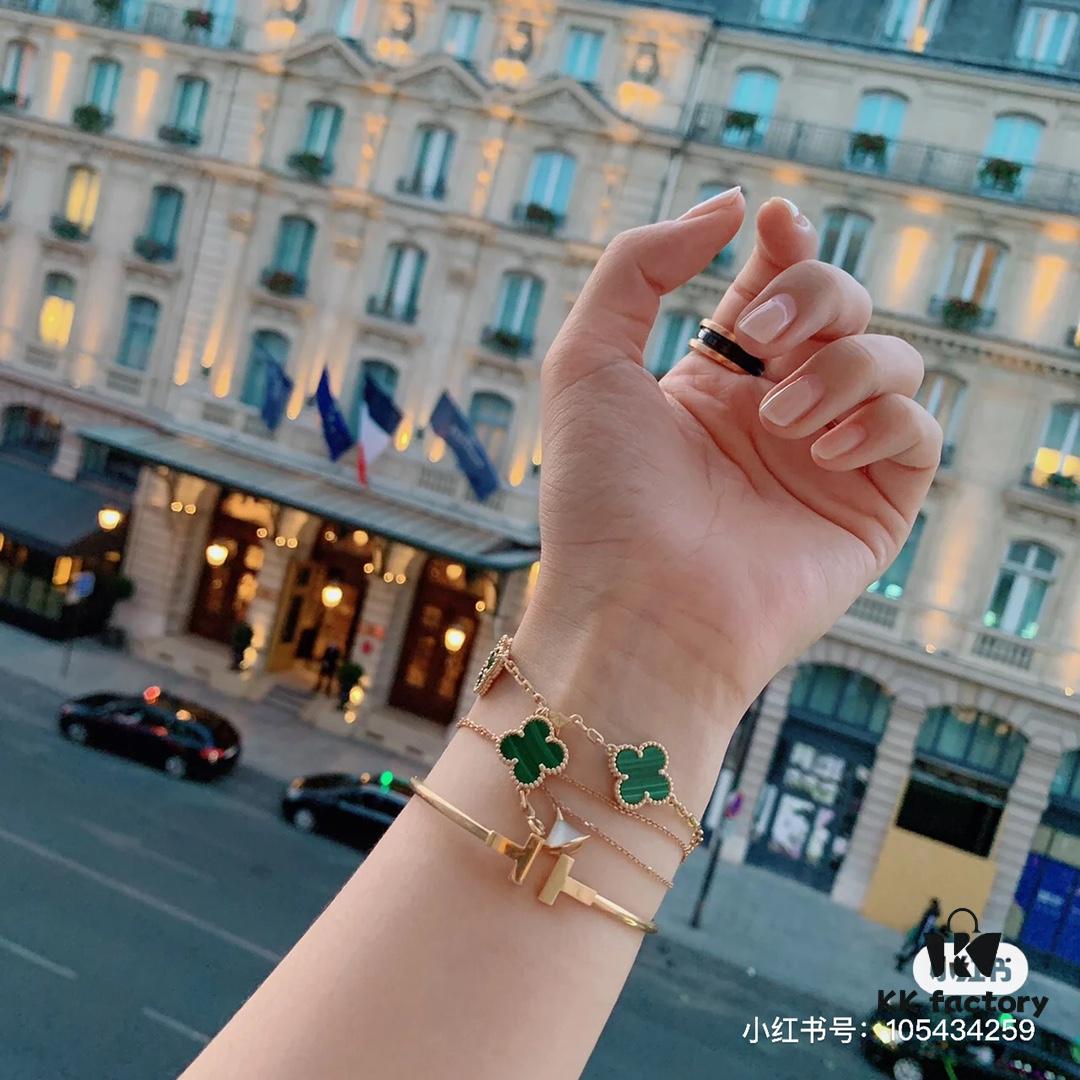 692fc31d99f2d84055c885e4 Exquisitely Noble Green Malachite! Instantly Elevates Your Presence and Class!
