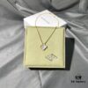 Necklace · Gold Series: Tiger's Eye Four-Leaf Clover / White Mother-of-Pearl Four-Leaf Clover / Red Carnelian Four-Leaf Clover / Black Onyx Four-Leaf Clover