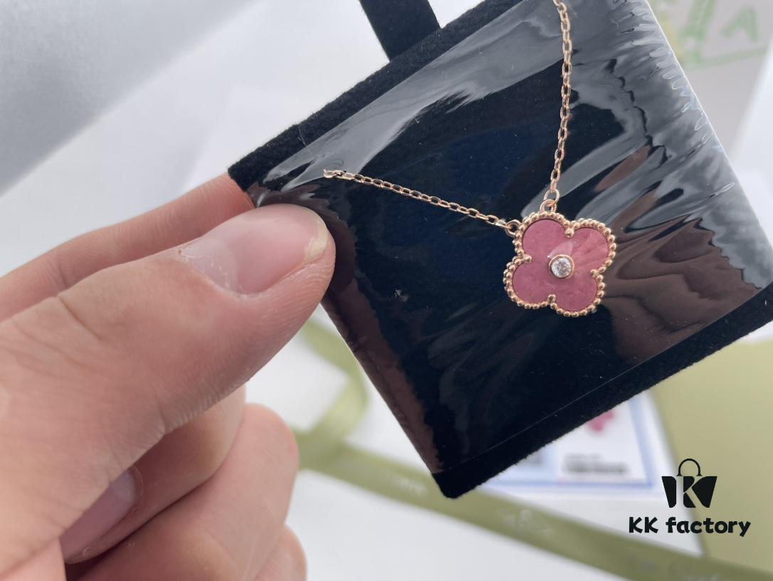692fc34099f2d84055c8861b 2021 Christmas Limited Edition Rhodonite Four-Leaf Clover Necklace, ZP Version