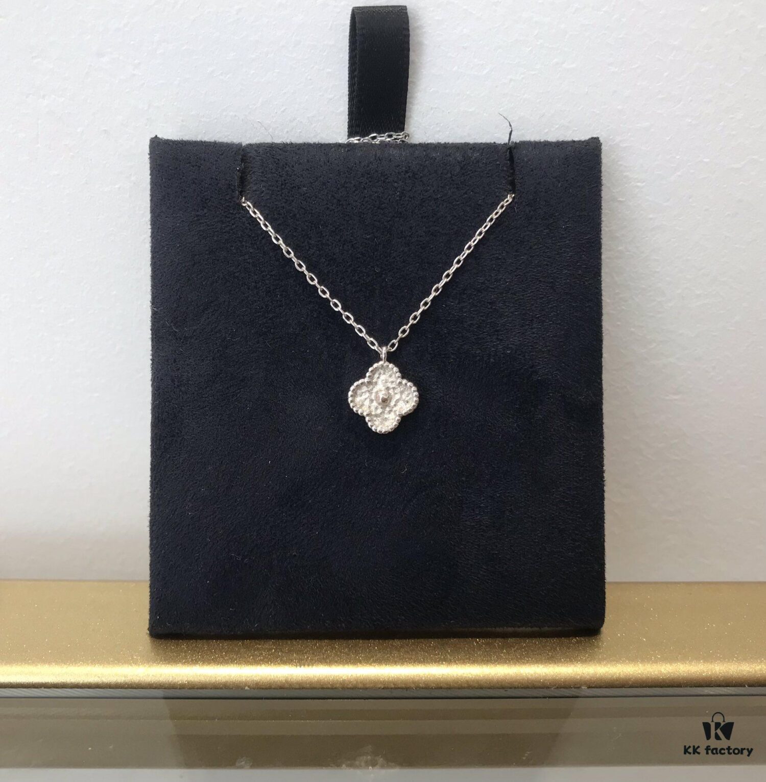692fc36999f2d84055c88656 Mini Clover Necklace Collection