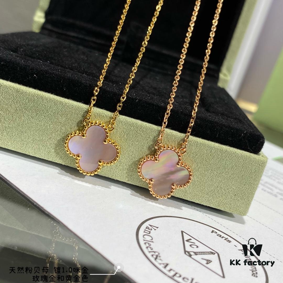 Chunky Chain with CNC Buckle, V Gold Plated Mi Gold, VCA Clover Natural Pink Shell Necklace