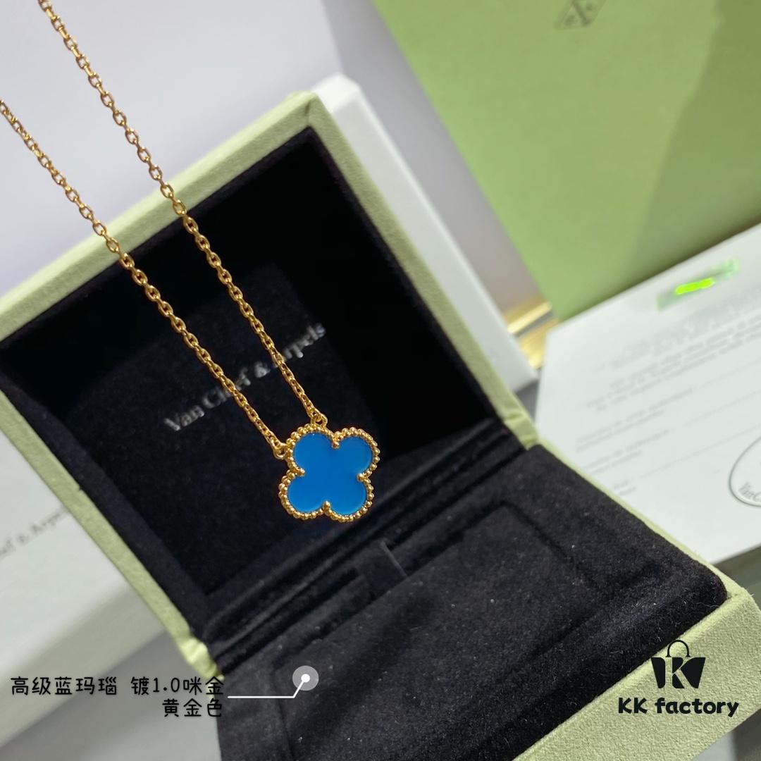 692fc3b199f2d84055c886bd Chunky Chain with CNC Buckle, V Gold Plated Mi Gold, Vca Clover with Premium Blue Agate Necklace