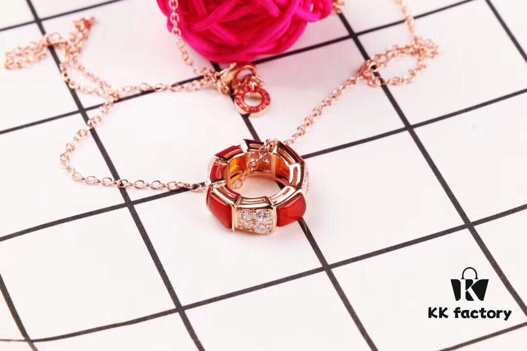 692fc3d999f2d84055c88709 Bulgari BVLGARI 2018 Red Agate and White Agate Diamond-Paved Snake Bone Pendant Necklace