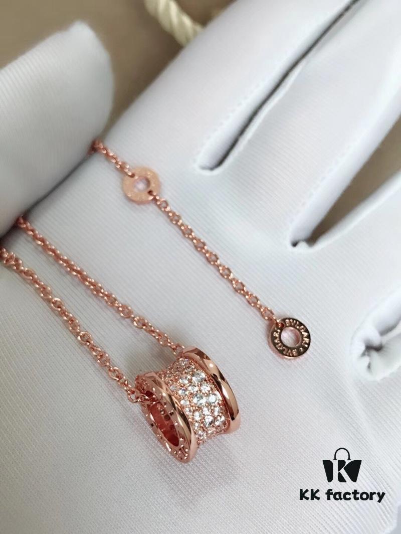 692fc3e599f2d84055c88724 Bvlgari Serpenti Necklace 🎀 Fully Diamond-Encrusted Design ✨ Triple Row Diamonds ✨ Goddess Edition 💎 Elegant and Stylish 👏🏻 High-Quality Replica, Available in Three Colors