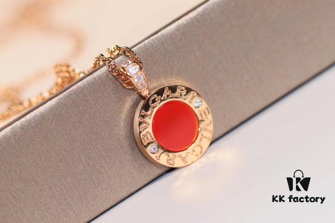 692fc3f699f2d84055c88744 Bvlgari Double-Sided Pendant Necklace with Natural Stone – One Side Red Agate, One Side White Mother-of-Pearl