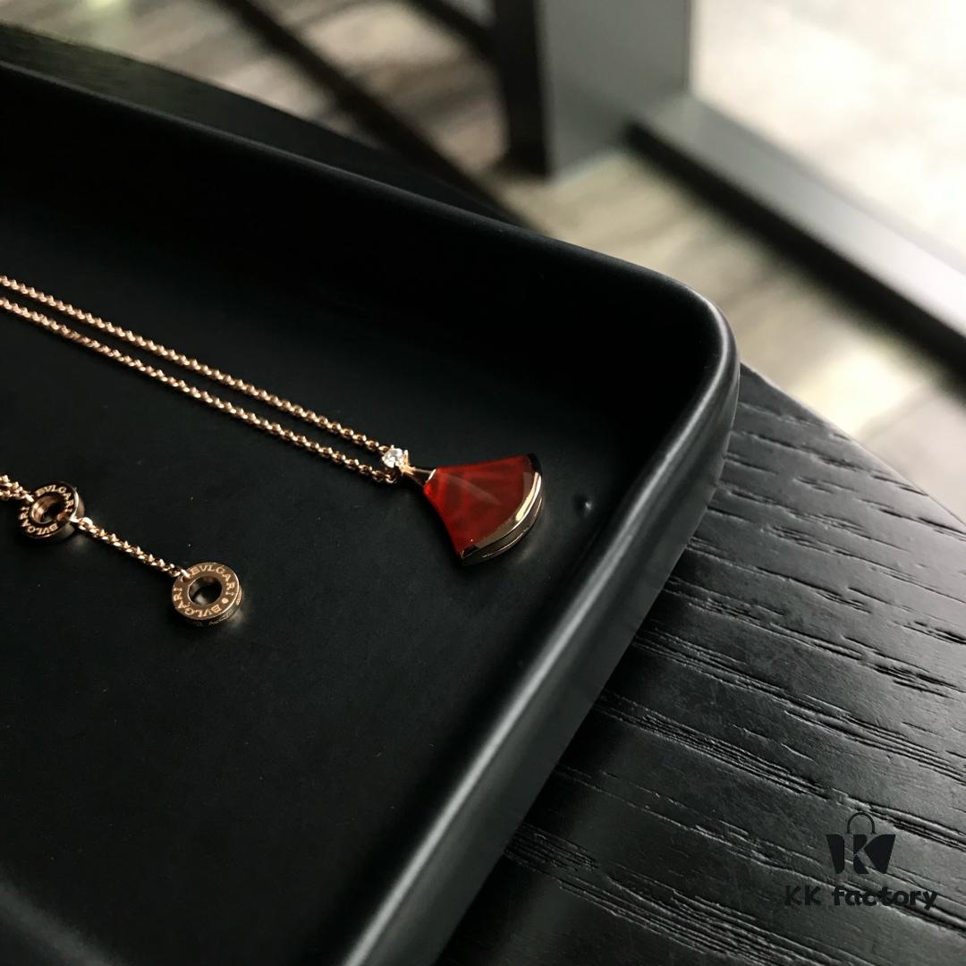 692fc40799f2d84055c8875f BVLGARI Bulgari Diva Series Skirt Dress Necklace and Bracelet Set - High-End Custom Red Carnelian Fan Collection, 18K Rose Gold/White Gold Plated Premium Alloy with Sparkling Faux Diamonds