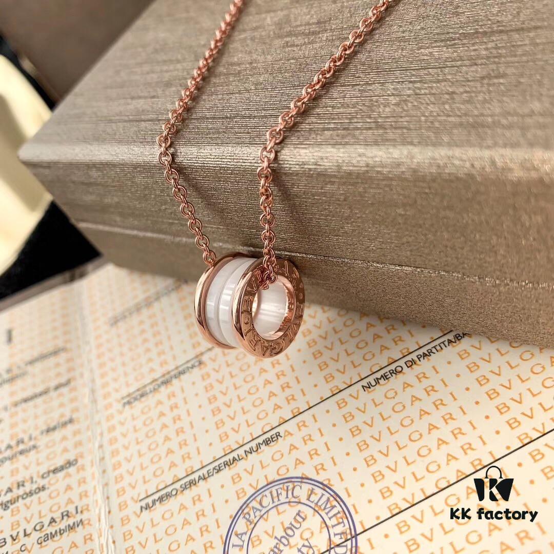 692fc42799f2d84055c88792 Exclusive In-Stock! White Ceramic Necklace Bvlgari B.ZERO1 Series Necklace with Rose Gold Chain Featuring Black Ceramic Spiral Pendant
