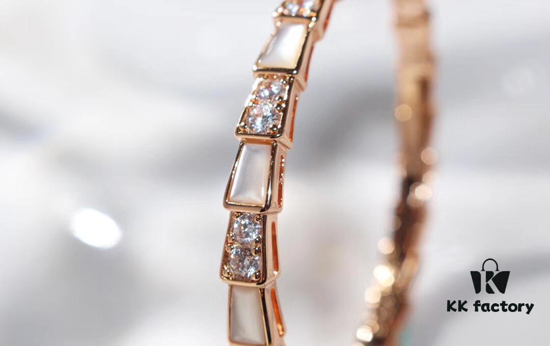 692fc43399f2d84055c887a4 Hot In-Stock Natural Shell Bracelet BVLGARI Classic Reissue Bulgari Snake Bracelet 925 Sterling Silver Thick Gold Plated with Natural Mother of Pearl Elegant Luxury Design