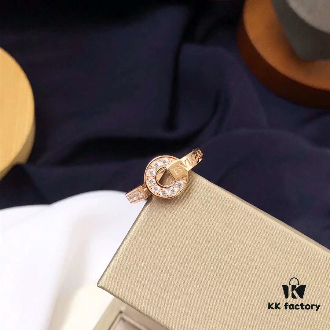 692fc43899f2d84055c887ac Bvlgari Bvlgari Series Signature Ring