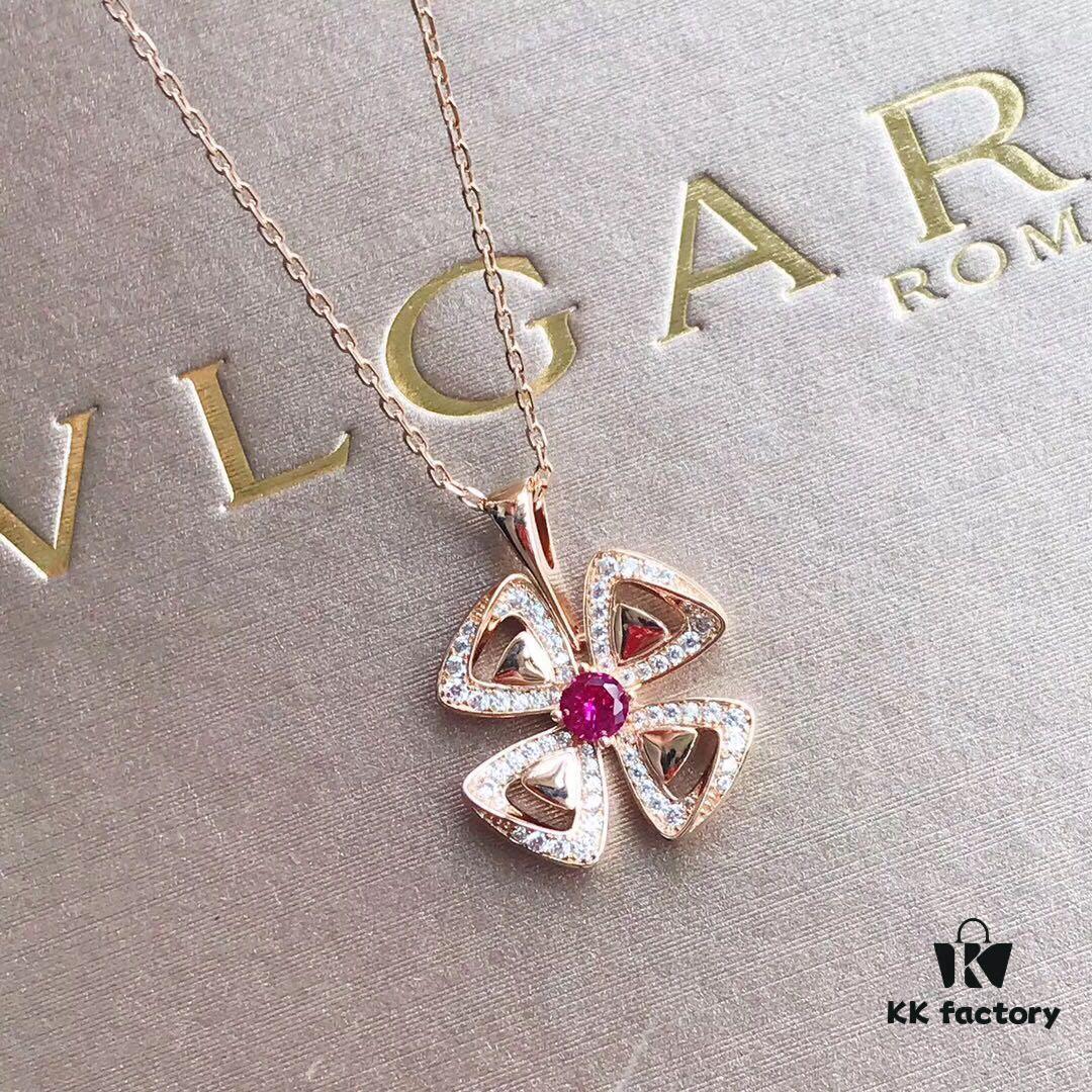 692fc4ab99f2d84055c88897 BVLGARI Fiorever Series Clover Necklace