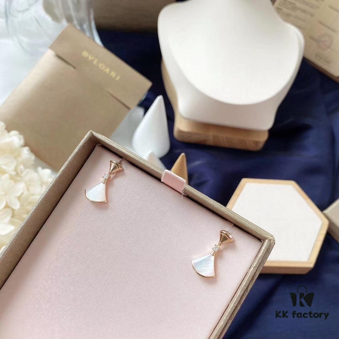 692fc4bb99f2d84055c888b6 BVLGARI/Bulgari Divas' Dream Rose Gold 'Little Skirt' Earrings