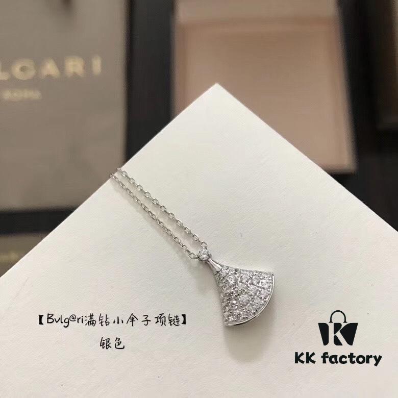 692fc4c099f2d84055c888c0 Bvlgari Bulgari Classic DIVA Series Skirt Full Diamond Fan-shaped Necklace