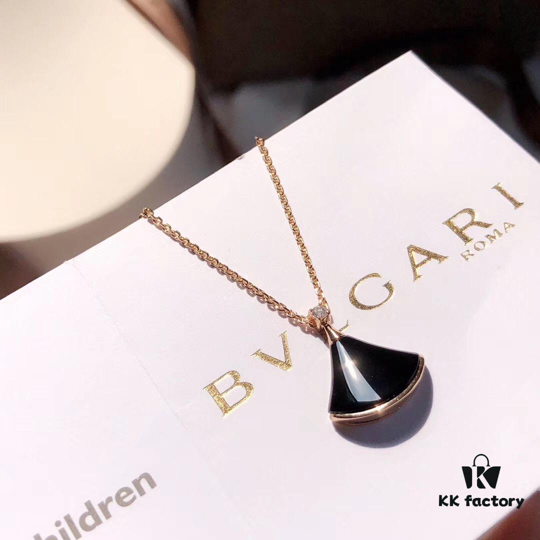S925 Silver Plated with K-Gold [Bulgari Christmas Bestseller] Bvlgari Divas' Dream Series Mother-of-Pearl Fan Pendant Necklace