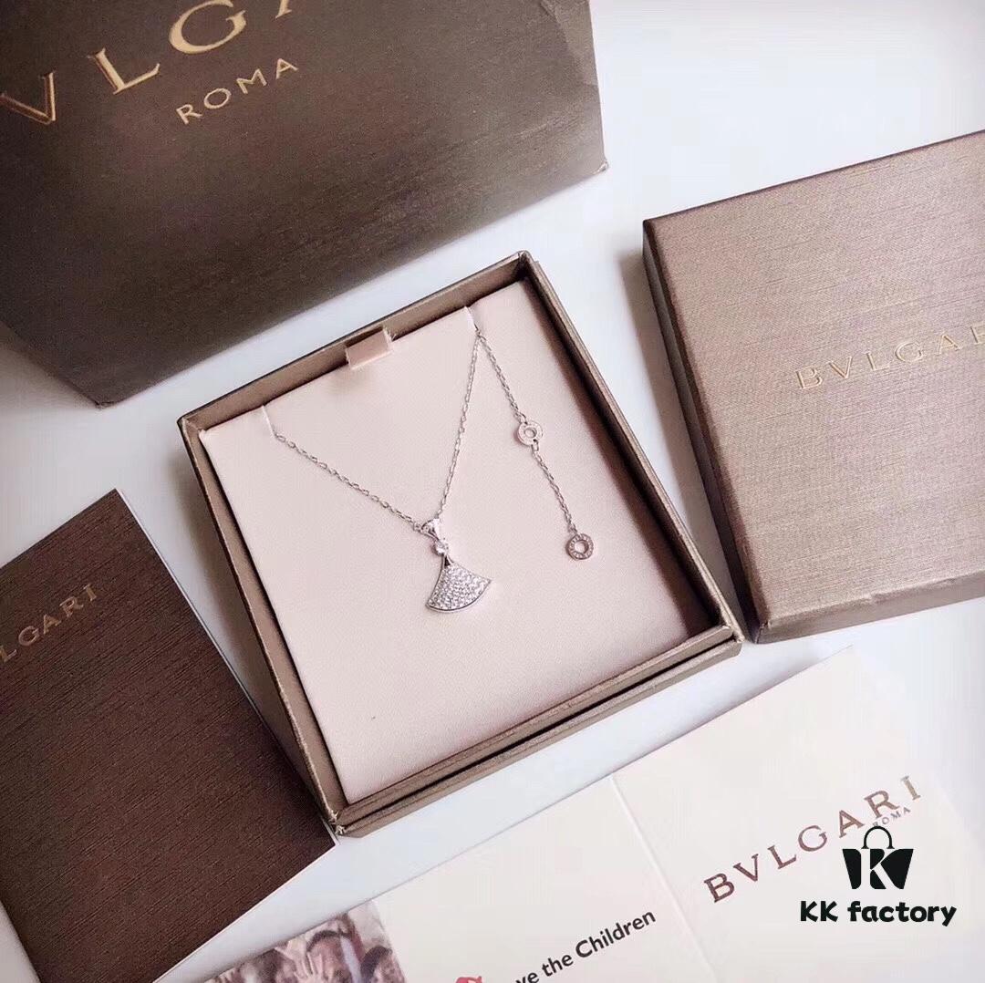 692fc4d999f2d84055c888ed Bvlgari Bulgari Diva Series High-End Custom Necklace, Imported 925 Sterling Silver with 18K Gold and Diamond-Paved Fan-Shaped Pendant, Platinum and Rose Gold Options