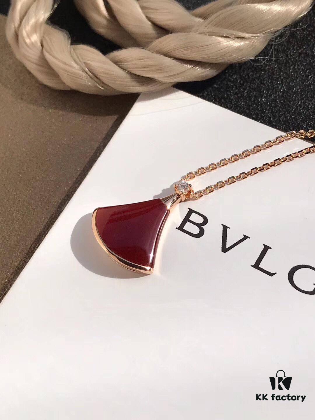 692fc4de99f2d84055c888f6 Bvlgari Divas' Dream Natural Carnelian Fan Necklace
