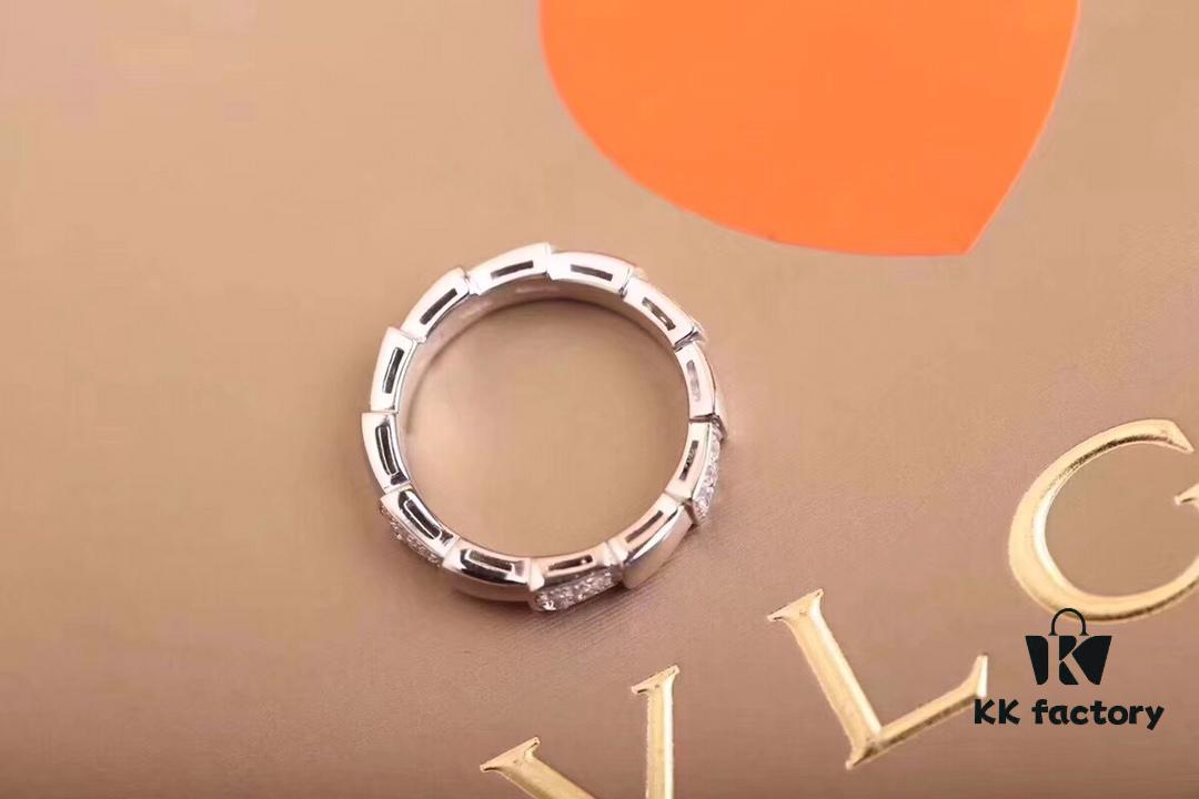 692fc54199f2d84055c88981 Bvlgari Latest Serpenti Viper Ring, Half Diamond Version, Triangle-Like Design Inspired by Snake's Head Resembling Sharp Little Fangs, Seamless Links Conforming to Knuckle Contours, Delicately Set with Diamonds, Alternating Light and Shadow Enhancing Brilliant Luster, Perfectly Expressing the Wearer's Purity and Uniqueness