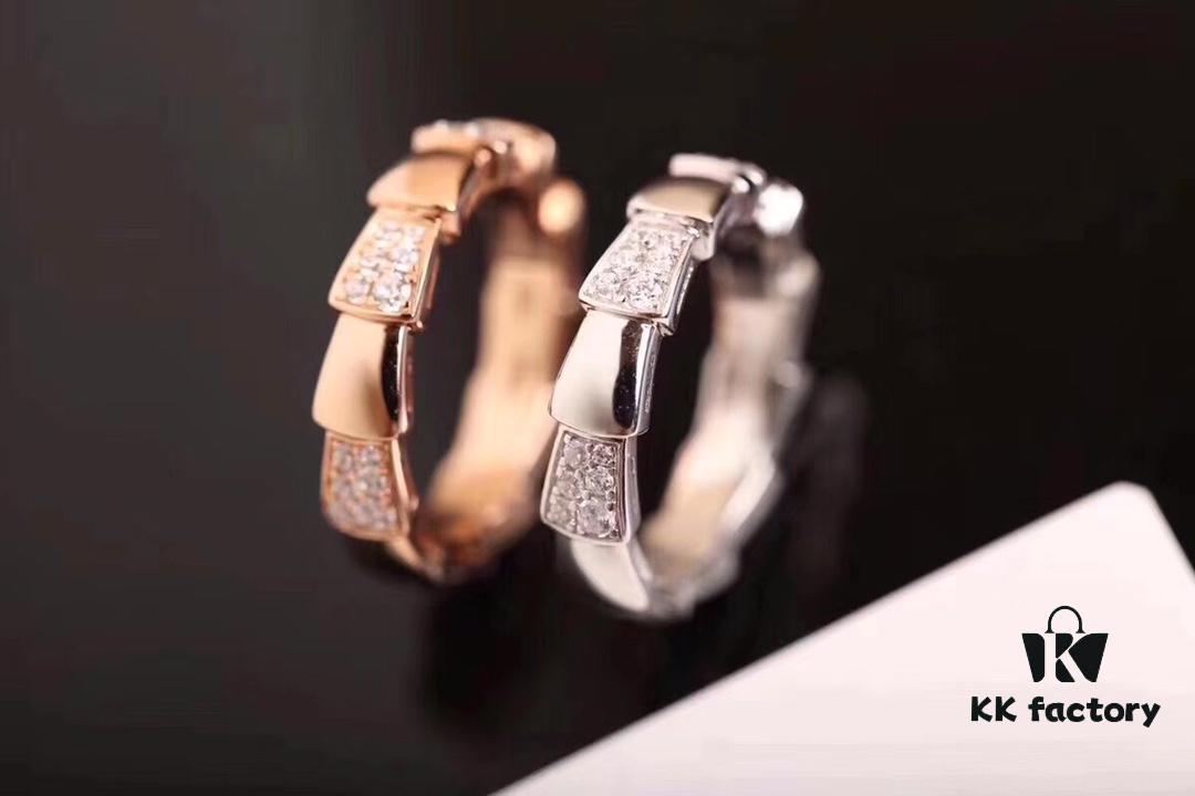 692fc54199f2d84055c88982 Bvlgari Latest Serpenti Viper Ring, Half Diamond Version, Triangle-Like Design Inspired by Snake's Head Resembling Sharp Little Fangs, Seamless Links Conforming to Knuckle Contours, Delicately Set with Diamonds, Alternating Light and Shadow Enhancing Brilliant Luster, Perfectly Expressing the Wearer's Purity and Uniqueness