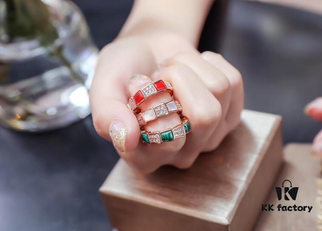 692fc54799f2d84055c8898c Luxury Level Three-Color Natural Shell Agate Ring BVLGARI Serpenti Design 925 Sterling Silver Thick Gold Plated Diamond-Cut Elegant Women's Ring