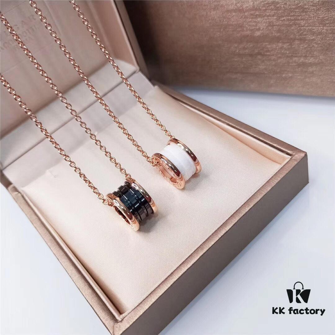 Bvlgari B.zero1 Ceramic Necklace (Non-Diamond Version) – Inspired by the Roman Colosseum's Circular Amphitheater Design