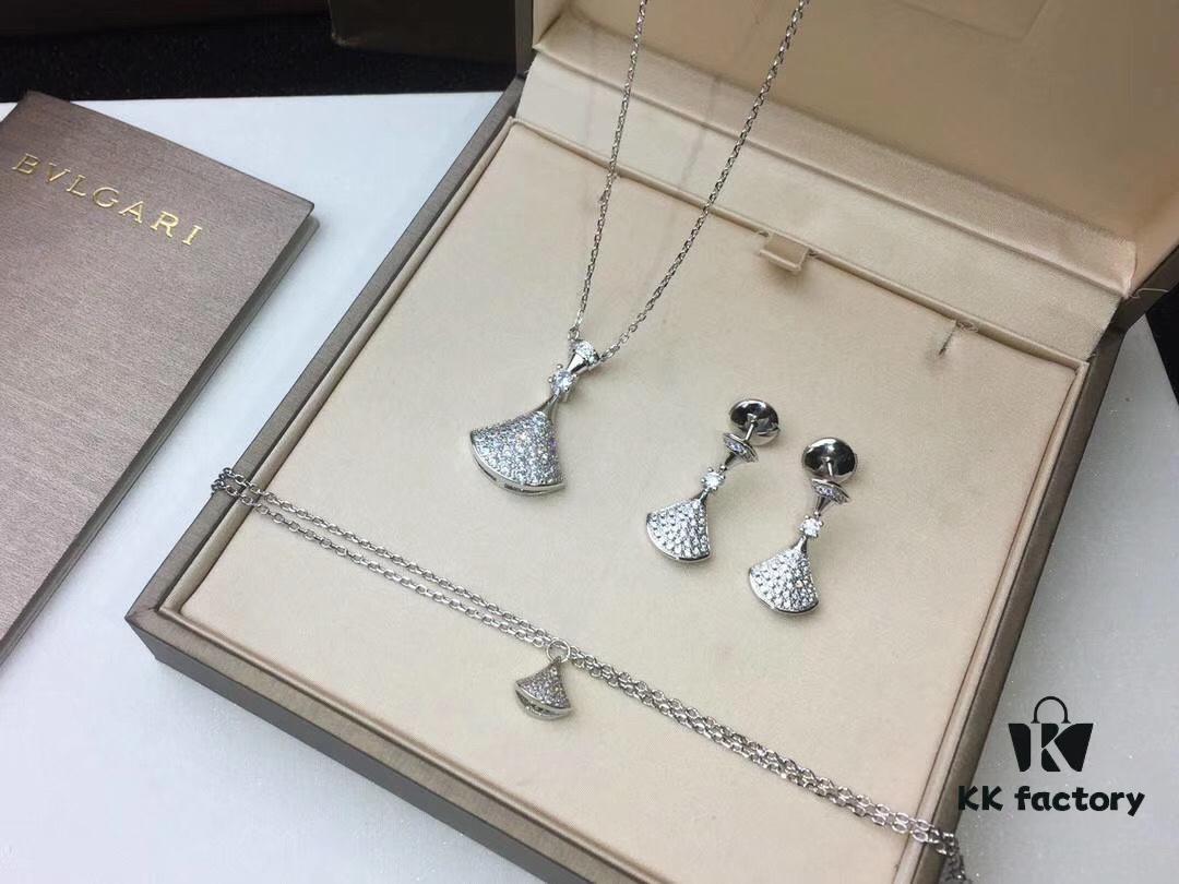 692fc5bb99f2d84055c88a55 Top-Tier Replica BVLGARI Diva Series Fan-Shape Full Diamond Set: Dress Necklace, Bracelet, and Earrings - Luxury Custom Design in 18K Rose Gold/White Gold Plated Pure Silver with 925 Sterling Silver Anti-Allergy Ear Posts