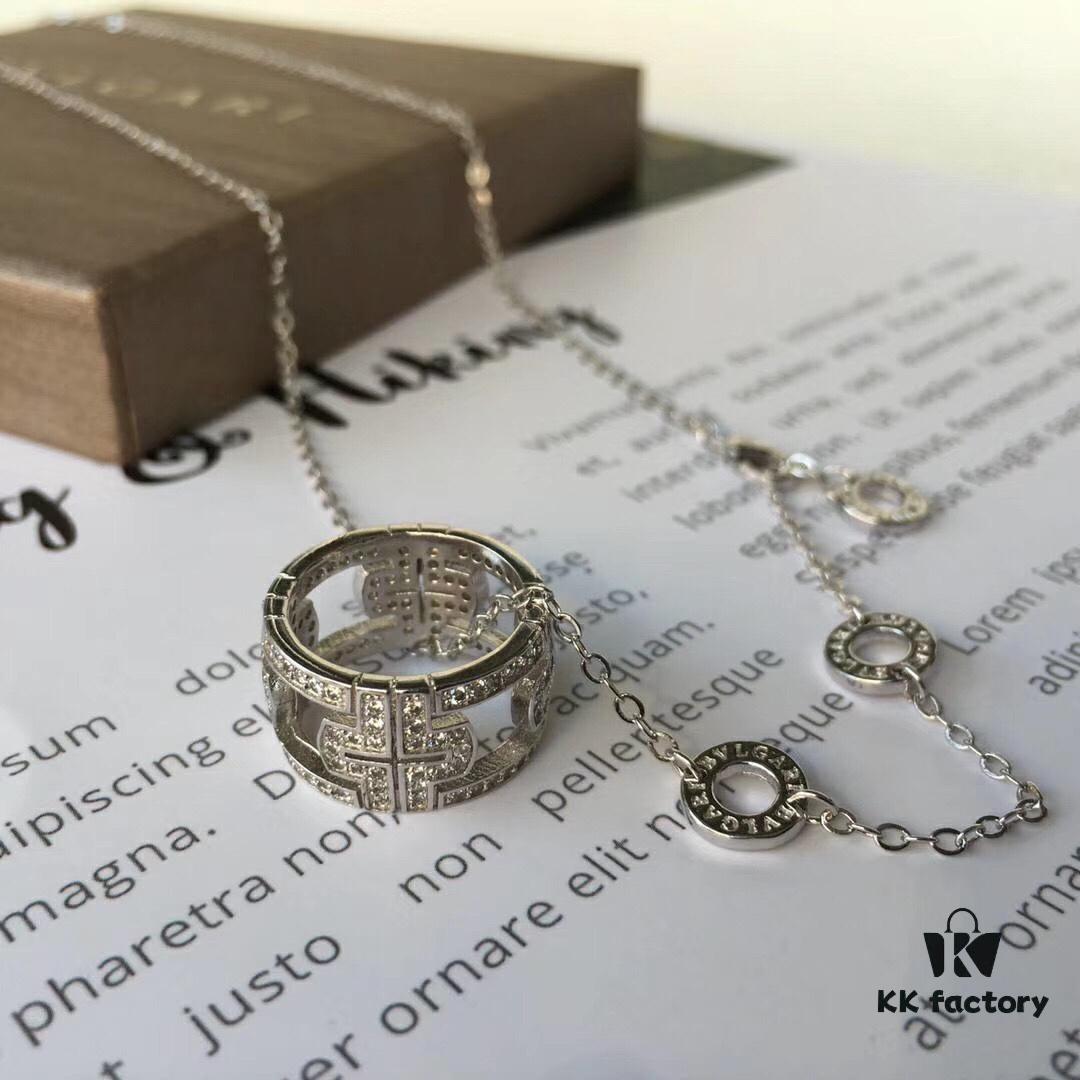 692fc5c999f2d84055c88a65 BVLGARI-Inspired Rectangular Link Necklace with 'Return' Motif – New Series Symbolizing Rebirth and Renewal