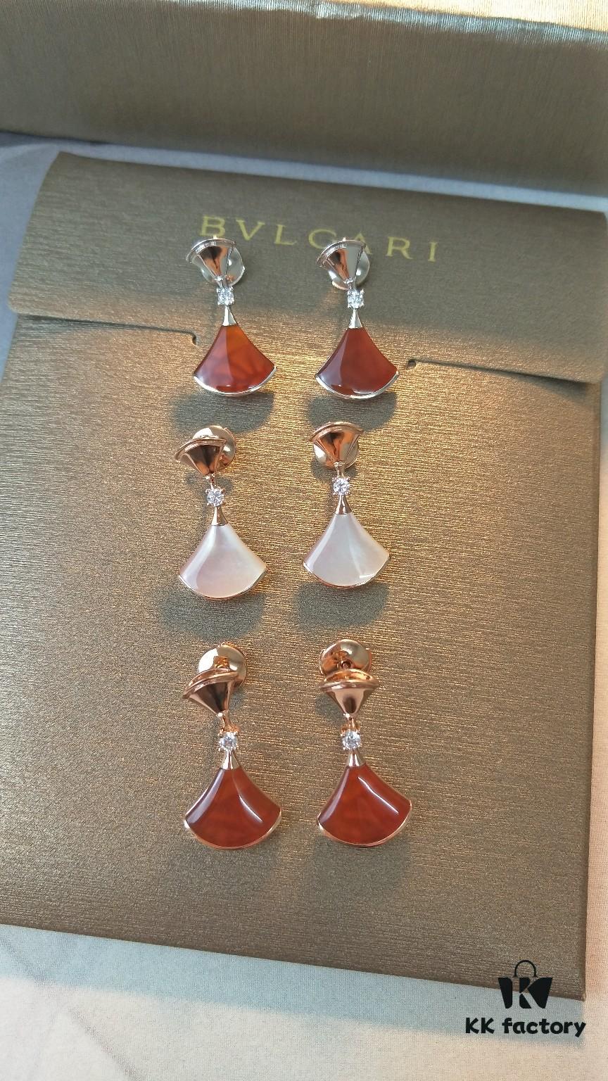 692fc63d99f2d84055c88b28 BVLGARI DIVA White Mother-of-Pearl and Red Carnelian Earrings (Diamond-Free Version)