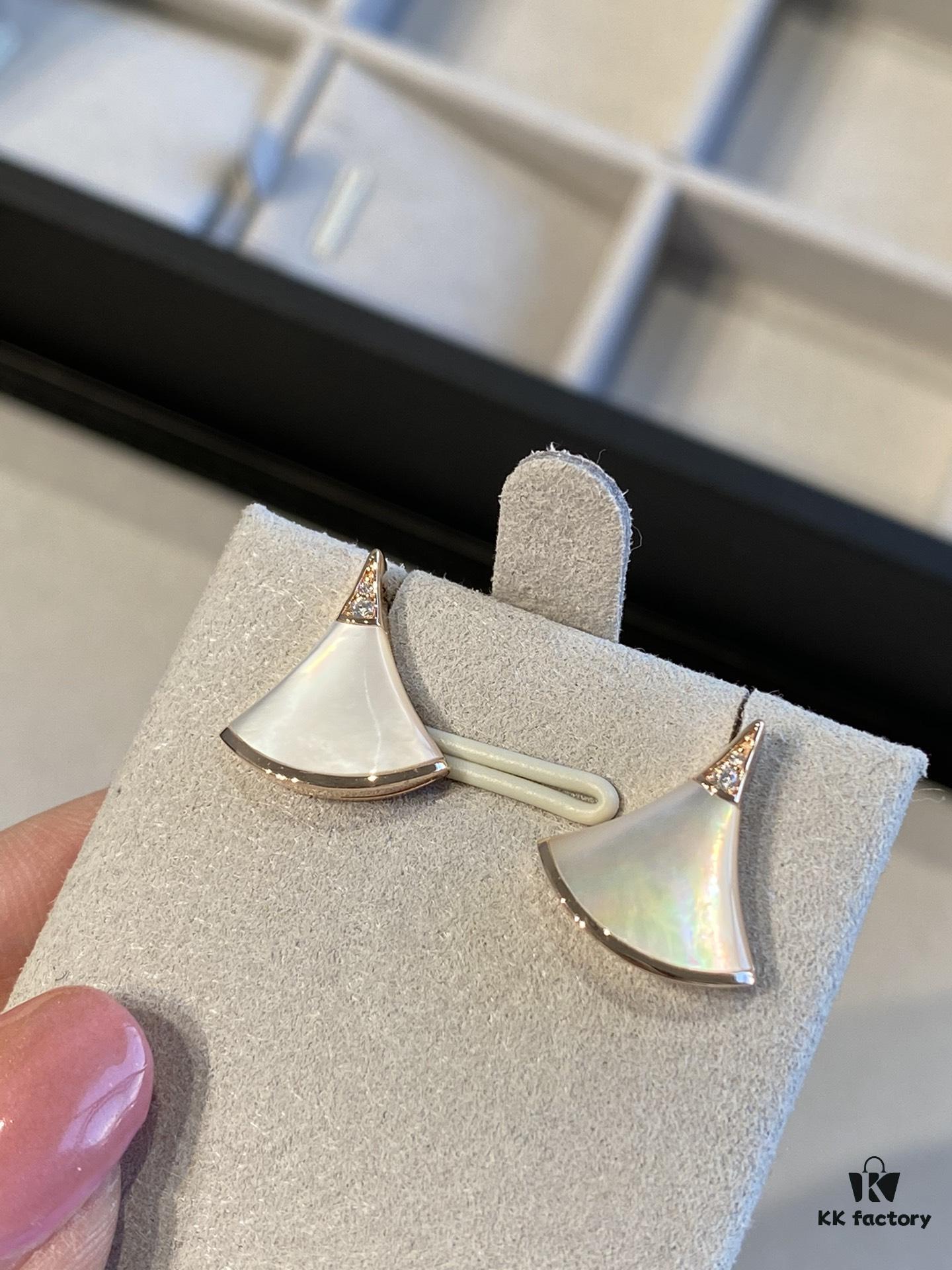 Bvlgari BV Diva Earrings Classic Color Combination