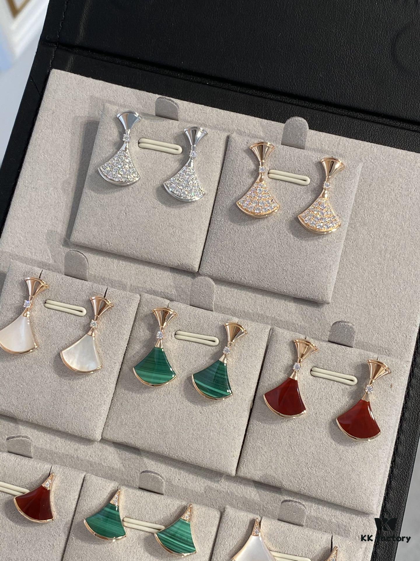Bvlgari Fan Earrings, Three Styles Eight Colors Diva Earrings, Professional Quality Guaranteed! The Diva Never Chooses Who Wears It, No Need to Match Clothes, Just Have Pierced Ears