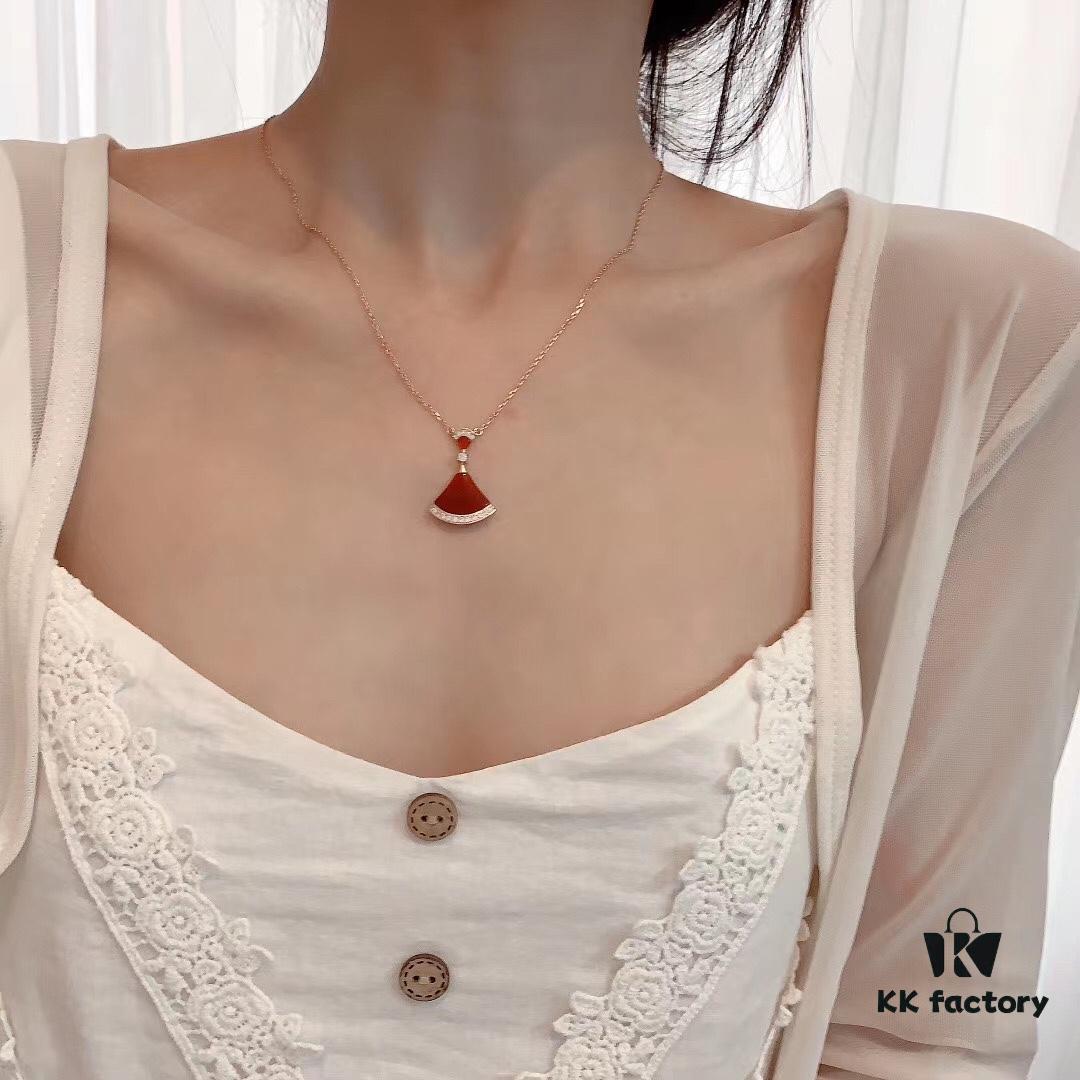 Medium Rhinestone Fan Pendant Necklace
