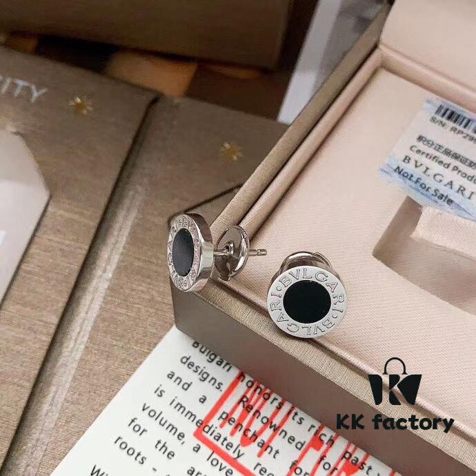 692fc6d799f2d84055c88c79 BVLGARI B.ZERO1 Series Stud Earrings with Black Onyx, 925 Silver Version