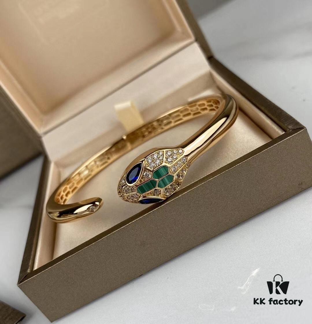 692fc6da99f2d84055c88c80 BVLGARI Natural Malachite + Premium White Mother of Pearl Bracelet, Upgraded Luxury Snake Design with Imported Craftsmanship, High-Carbon Diamonds on Snake Head, Gold Plating, Vivid and Lifelike