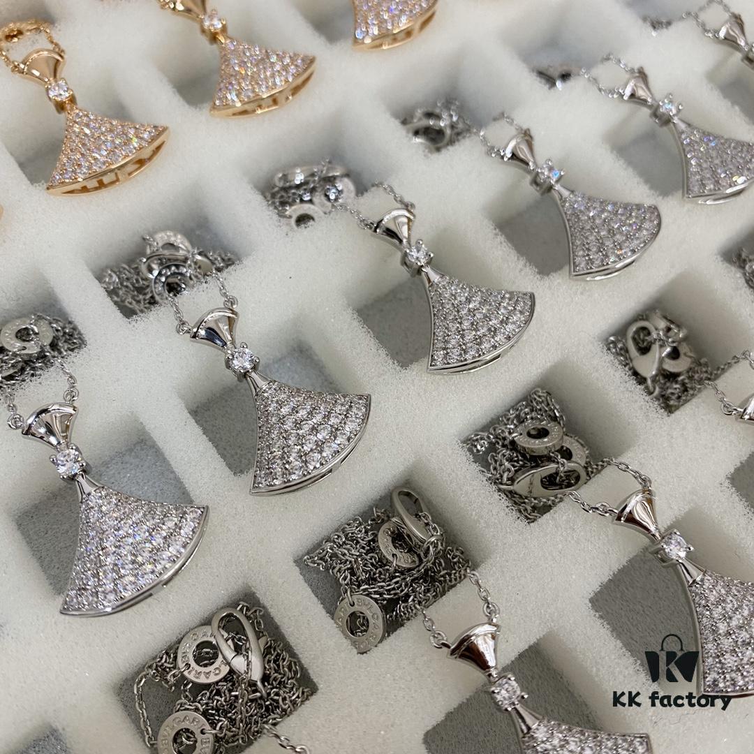 692fc6fa99f2d84055c88cd2 BVLGARI Double Tower Full Diamond Fan-shaped Necklace! ZP Prototype, CNC Craftsmanship! Hand-set, Counter Mark with Perfect Details, Sterling Silver Plated with Micro Gold