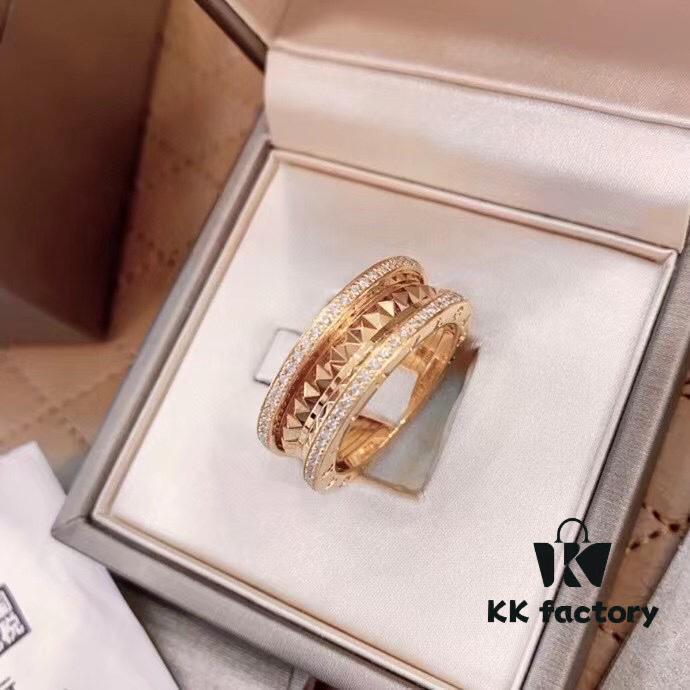 692fc70599f2d84055c88cf1 New BVLGARI B.zero1 Rock Series Spring Ring with Rivet Design, Full Diamond Inlay, Unisex Couple Rings