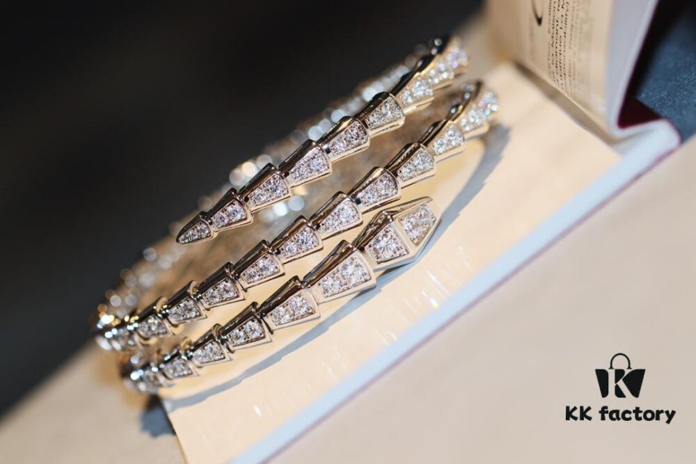 Bvlgari-inspired Serpenti Triple-wrap Bracelet - New Arrival