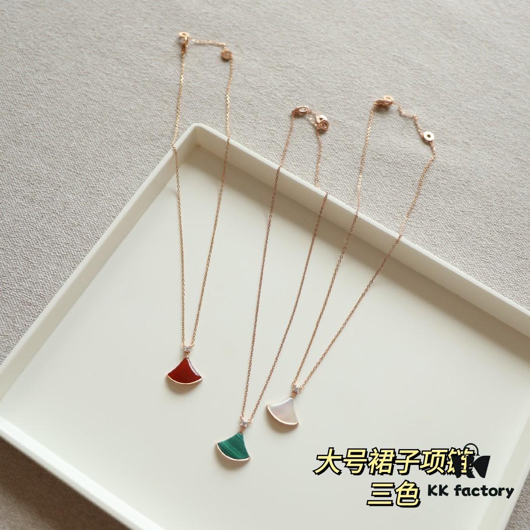 692fc72e99f2d84055c88d54 Necklace, Large Dress Pendant Necklace