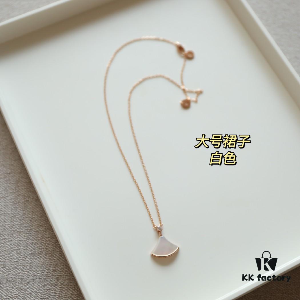 692fc73199f2d84055c88d58 Necklace, Large Dress Pendant Necklace