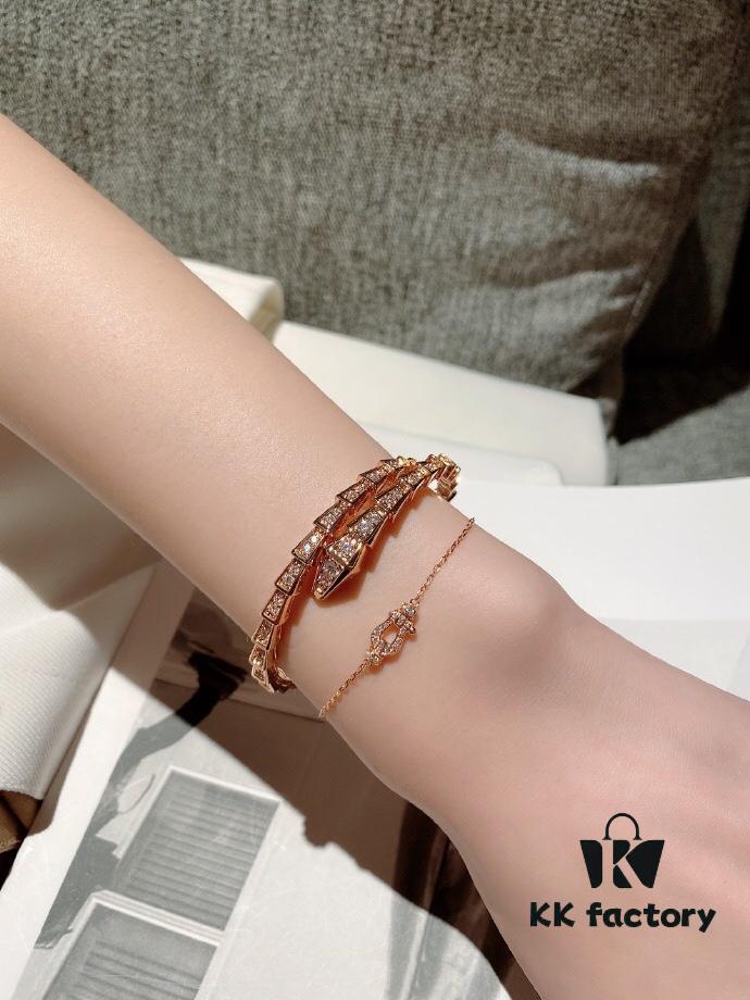 692fc73699f2d84055c88d64 New ZP Version Bulgari Serpenti Series Bracelet and Ring in Stock