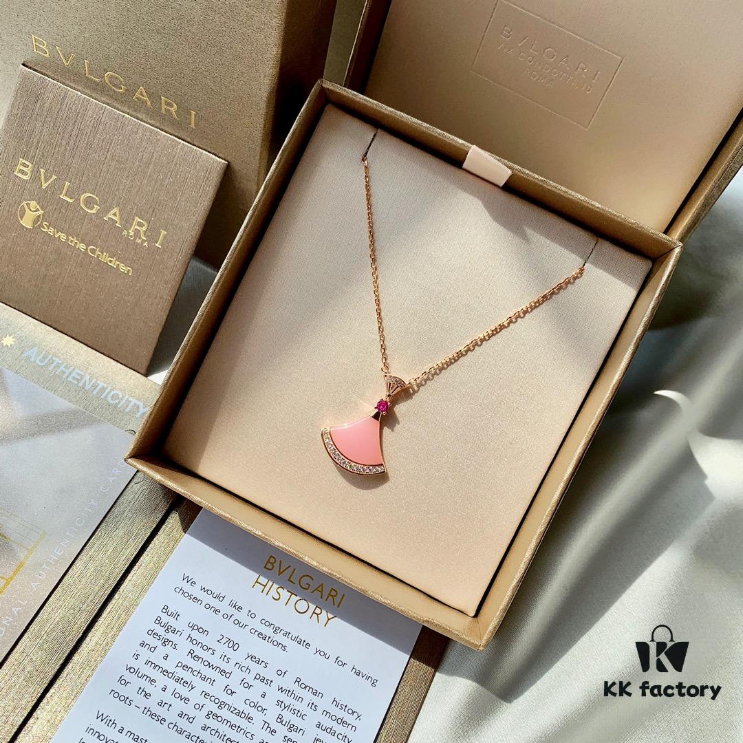 692fc74899f2d84055c88d7b BVLGARI Bvlgari Series Rose Gold Round Stud Earrings & Divas Dream Pink Diamond-Set Fan Pendant Necklace (2020 Limited Edition for Valentine's Day)