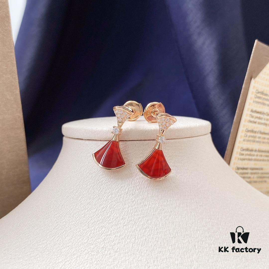692fc76299f2d84055c88d9d Bvlgari Divas Dream Series Rose Gold Red Stud Earrings - Christmas Limited Edition